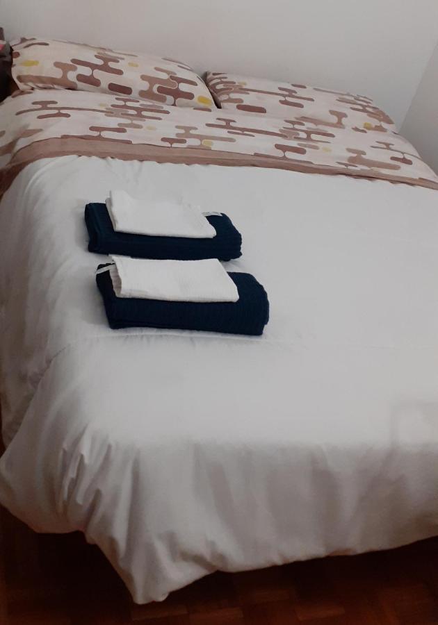 Habitacion Doble Privada En Figueres Luaran gambar