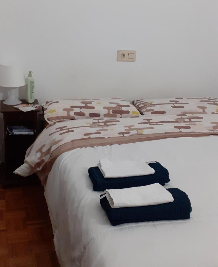 Habitacion Doble Privada En Figueres Luaran gambar